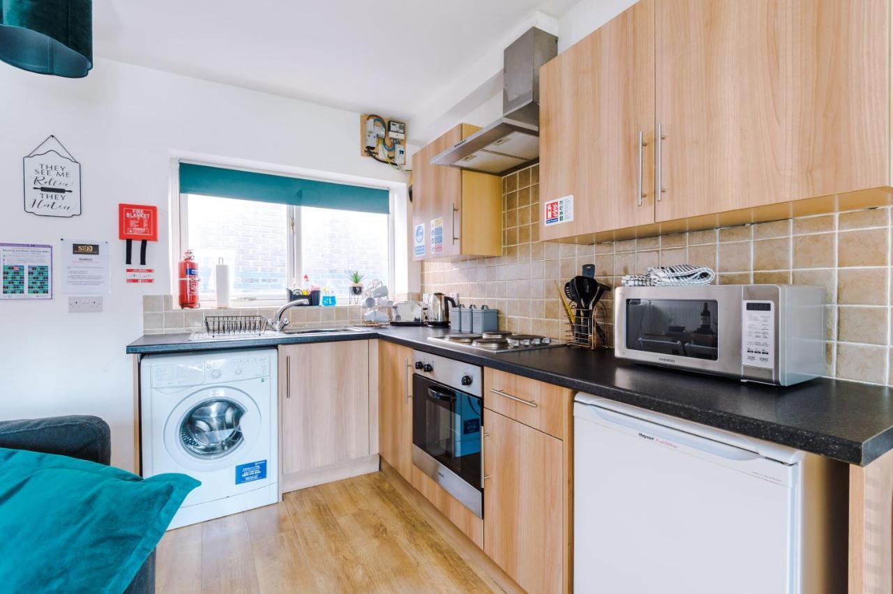 Stylish Chester City Centre Apartment By 53 Degrees Property, Ideal For Couples & Business Professionals - Sleeps 4 Buitenkant foto