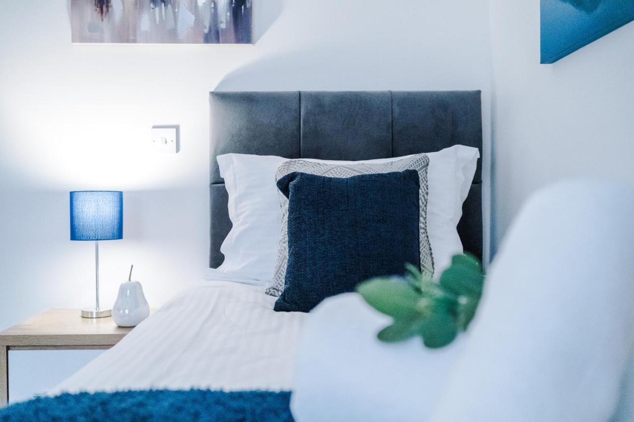 Stylish Chester City Centre Apartment By 53 Degrees Property, Ideal For Couples & Business Professionals - Sleeps 4 Buitenkant foto